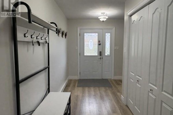 Bath (# pieces 1-6) - 9 Billard Avenue, Stephenville, NL A2N0B2 Photo 2