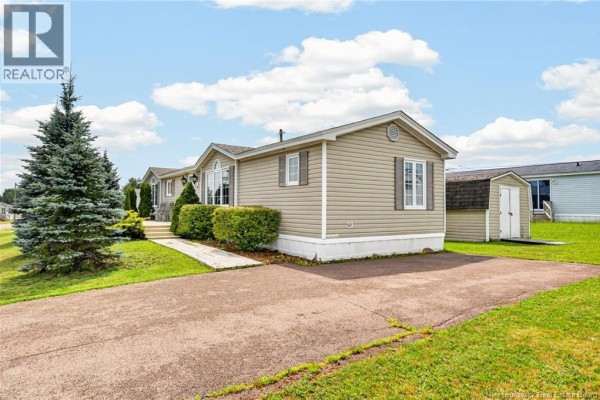 3pc Ensuite bath - 9 Blue Ash Street, Moncton, NB E1H3E1 Photo 2