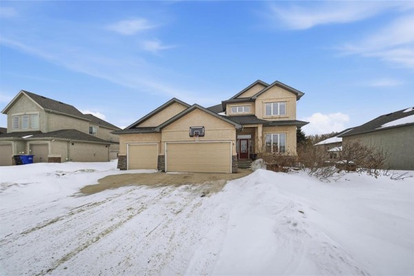 9 Blue Spruce Road, Oakbank Residential Sold $719,900