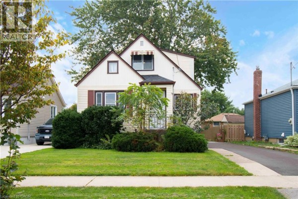 4pc Bathroom - 9 Bridge Street, St  Catharines, ON L2S2V7 Photo 2