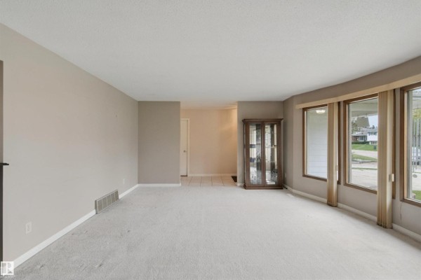 Primary Bedroom - 9 Brookwood Pl, Spruce Grove, AB T7X1H4 Photo 5