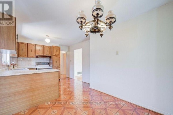 Dining room - 9 Capstan Court, Toronto, ON M3L2M9 Photo 2