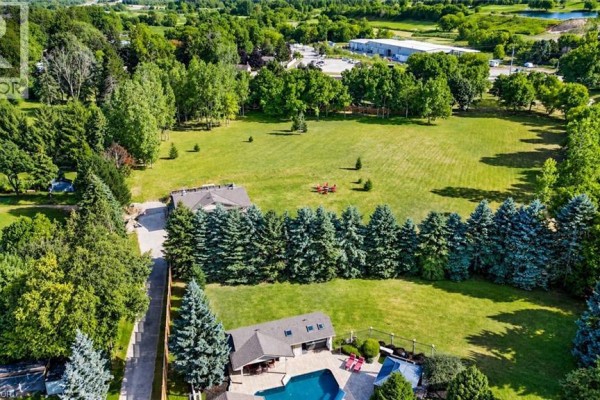 9 Cecil Kennedy Court, Petersburg, ON N0B2H0 Photo 3