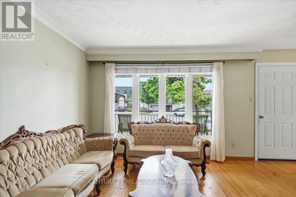 Dining room - 9 Cheryl Court, Brampton, ON L6V3C2 Photo 4