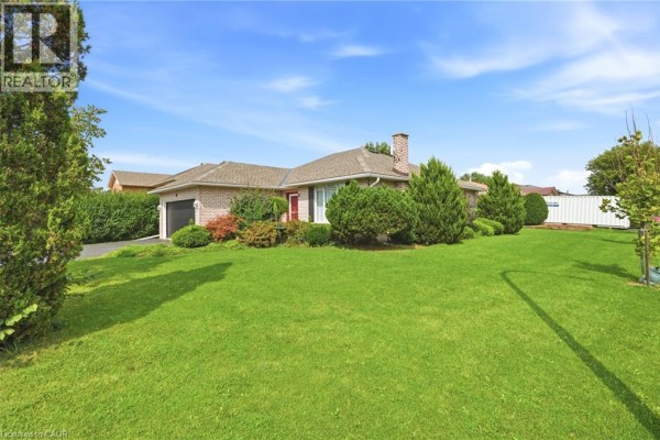 2pc Bathroom - 9 Country Club Road, Cayuga, ON N0A1E0 Photo 4