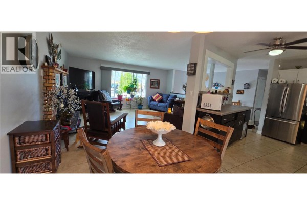 Kitchen - 9 Dogwood Place, Osoyoos, BC V0H1V1 Photo 5
