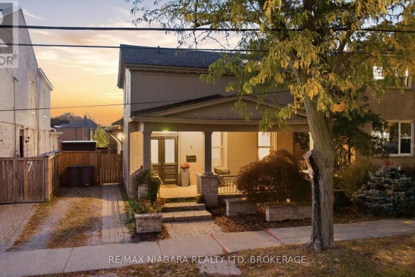 9 Duke Street, St  Catharines, ON L2R5W1 Photo 2