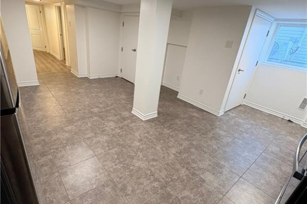 Kitchen - 9 East 33rd Street Unit# Lower, Hamilton, ON L8V3S9 Photo 4
