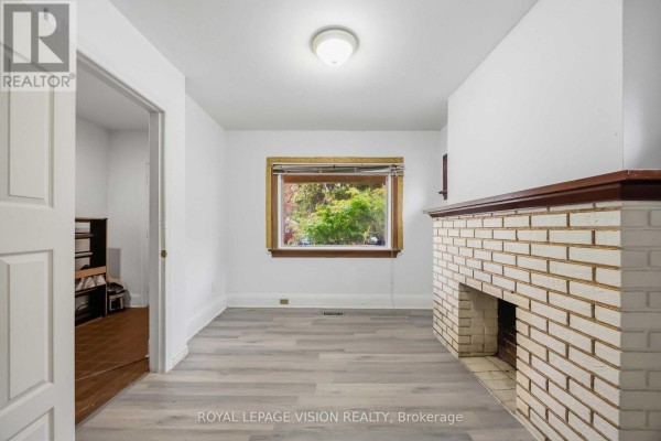 9 East Road, Toronto, ON M1N1Z9 Photo 5