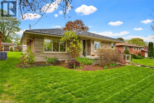 9 Elizabeth Street, St  George, ON, photo 2