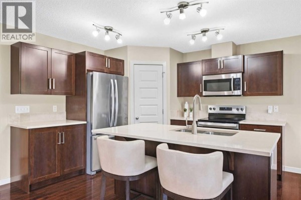 Living room - 9 Evansridge Place Nw, Calgary, AB T3P0L3 Photo 5