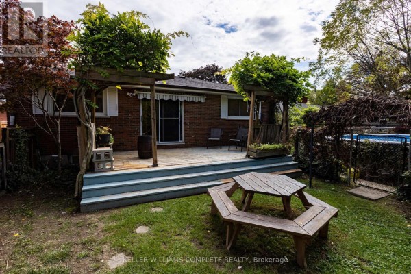 Laundry room - 9 Glen Avenue, St  Catharines, ON L2S1L2 Photo 5