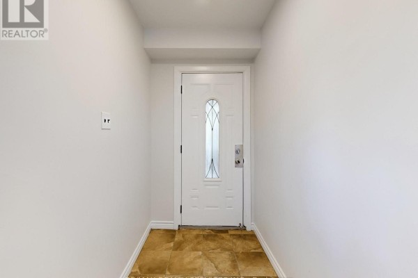 Bedroom 3 - 9 Glenridge Road, Brampton, ON L6S1N2 Photo 5