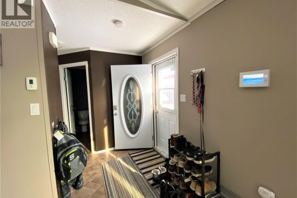 Dining room - 9 Golfview Crescent, Kindersley, SK S0L1S1 Photo 2