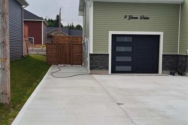 Utility room - 9 Green Drive, Stephenville, NL A2N3R6 Photo 2