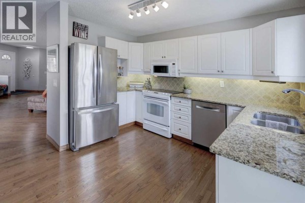 9 Harvest Grove Green Ne, Calgary, AB, photo 3