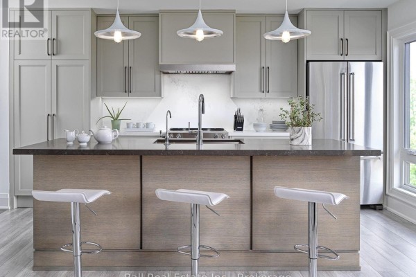 Kitchen - 9 Hemlock Crescent, Kawartha Lakes, ON K0M1A0 Photo 3