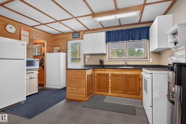 9 Horseshoe Cr, Rural Lac Ste  Anne County, AB T0E1A0 Photo 4