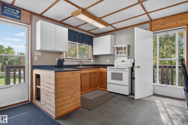 9 Horseshoe Cr, Rural Lac Ste  Anne County, AB T0E1A0 Photo 5
