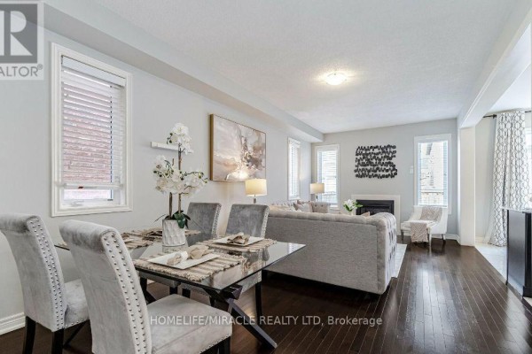 9 Humberstone Crescent, Brampton, ON, photo 3