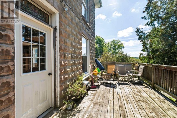 9 James Street, Elizabethtown Kitley, ON K0E1M0 Photo 4