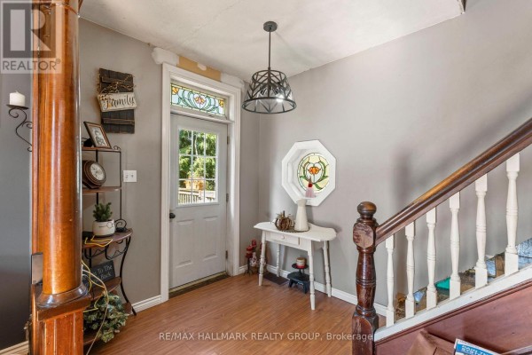 9 James Street, Elizabethtown Kitley, ON K0E1M0 Photo 5
