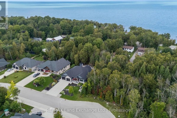 Recreational, Games room - 9 Lakeside Woods Crescent, Saugeen Shores, ON N0H2C6 Photo 4