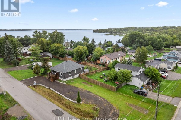 9 Lakeview Avenue, Scugog, ON, photo 3