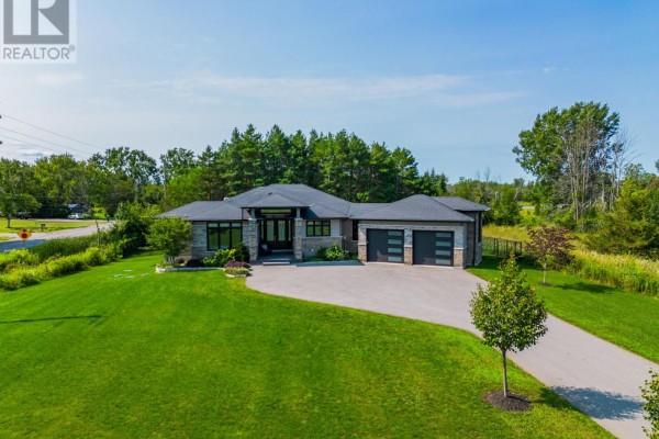 Mud room - 9 Leaside Street, Prince Edward County, ON K8N0G1 Photo 4