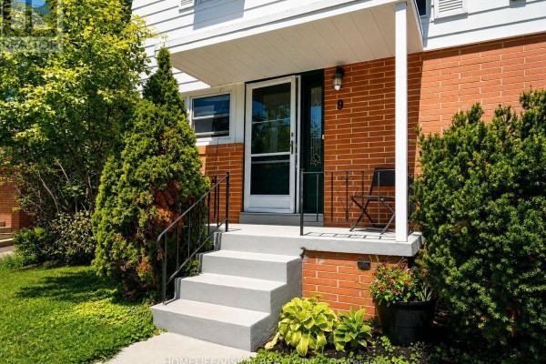 9 Lyndfield Crescent, Brampton, ON, photo 2