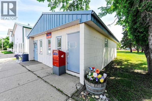 9 Main Street, Hay Lakes, AB T0B1W0 Photo 3