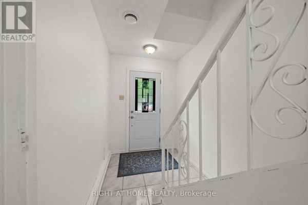 Family room - 9 Marco Lane, Ottawa, ON K1S5A1 Photo 2