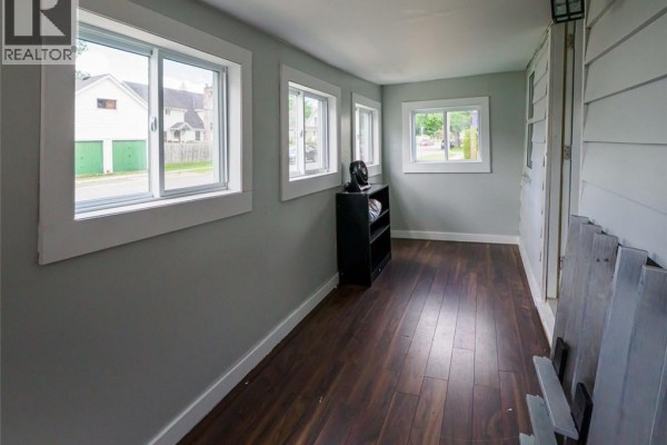Family room - 9 Marshall Lane, Simcoe, ON N3Y1Z2 Photo 4