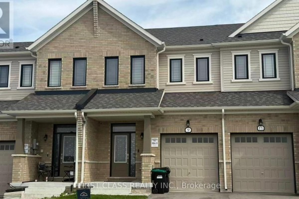9 Milady Crescent, Barrie, ON L9J0B7 Photo 2