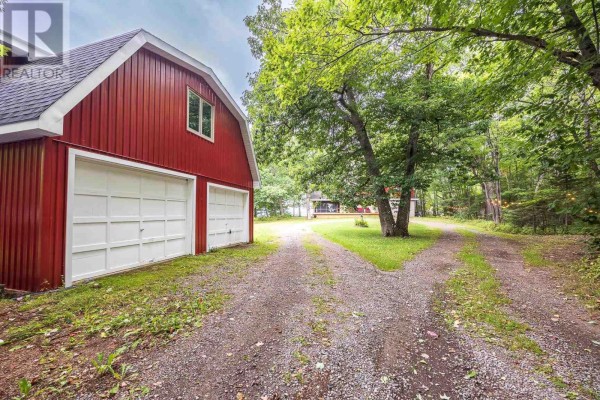 9 Nokomis Beach Rd, Sault Ste  Marie, ON, photo 2