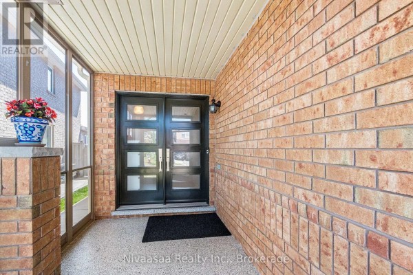 9 Parisian Road, Brampton, ON, photo 3