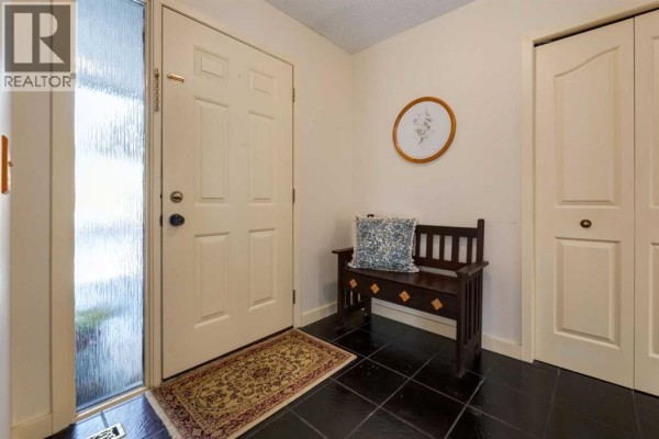 Dining room - 9 Redwood Meadows Close, Rural Rocky View County, AB T0L0K0 Photo 2