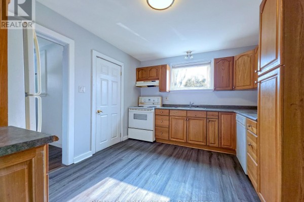 9 Rogers Road, Brampton, ON, photo 3