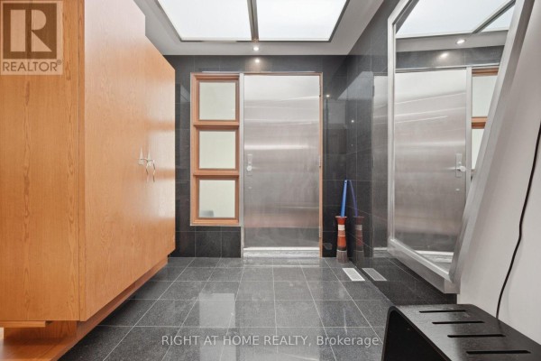 Family room - 9 Saguenay Avenue E, Toronto, ON M5N2Y5 Photo 5
