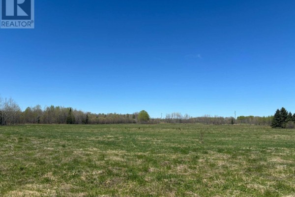 9 Ski Hill Road, Kapuskasing, ON P0L1V0 Photo 5