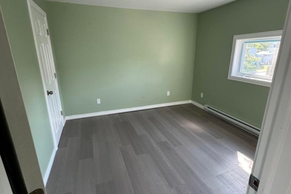 Laundry room - 9 Stanley Street, North Sydney, NS B2A1S7 Photo 4