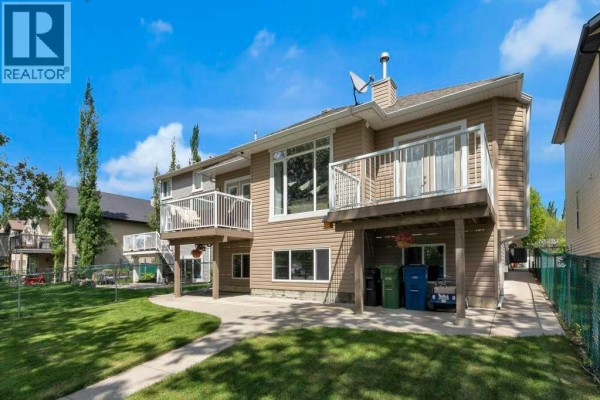 Kitchen - 9 Tanner Close Se, Airdrie, AB T4A2E8 Photo 2