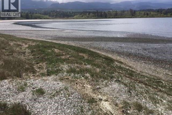 9 Tozer Rd, Fanny Bay, BC V0R1W0 Photo 3