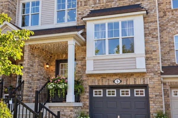 Townhouse for sale at 9 Trailview Terrace, Toronto, ON - MLS® cg06TN