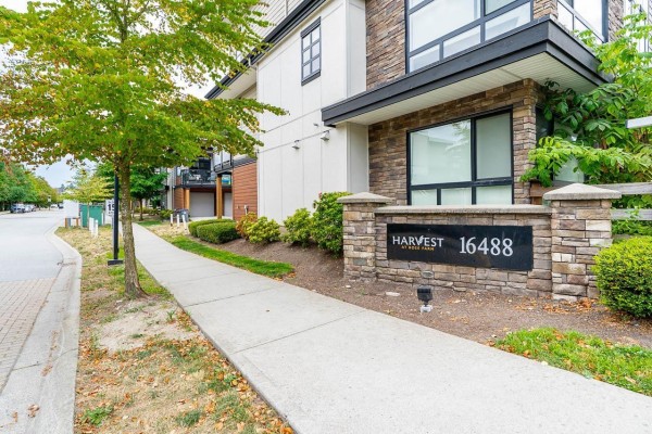 90 16488 64 Avenue, Surrey, BC, photo 2