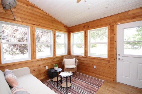 Living room - 90 1st Street Sw, Carman, MB R0G0J0 Photo 5