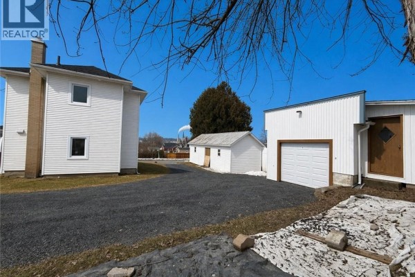 Bedroom - 90 35e Avenue, Edmundston, NB E3V2V3 Photo 2