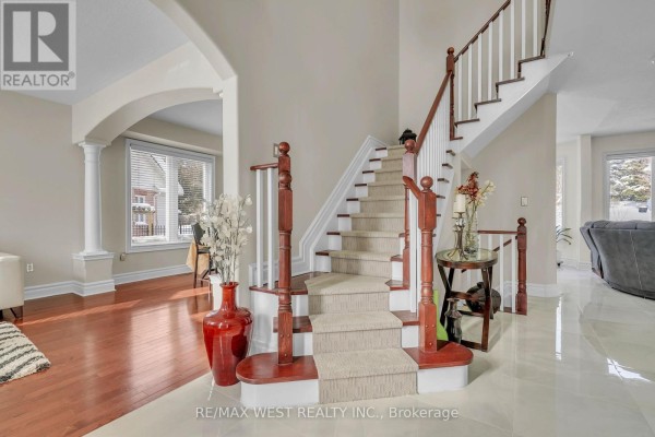 Dining room - 90 Birkhall Place, Barrie, ON L4N0K2 Photo 4