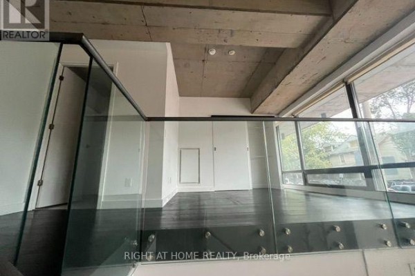 90 Broadview Avenue, Toronto, ON M4M0A7 Photo 5