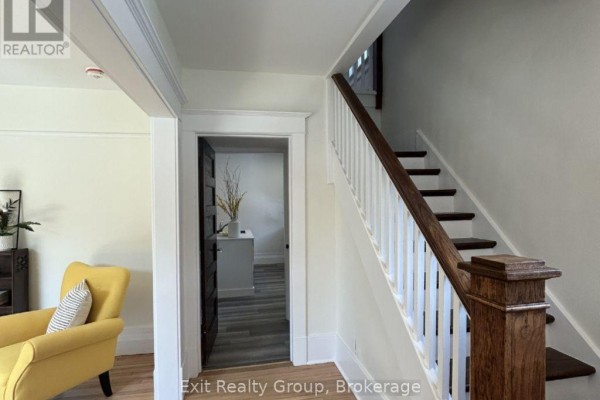 90 Byron Street, Quinte West, ON, photo 3